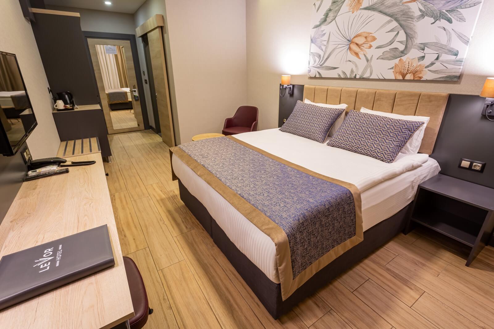LEVOR HOTEL