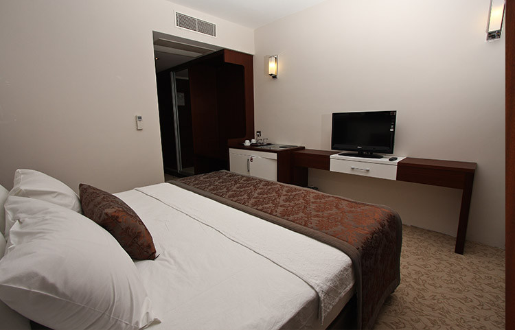 TUNA OTEL