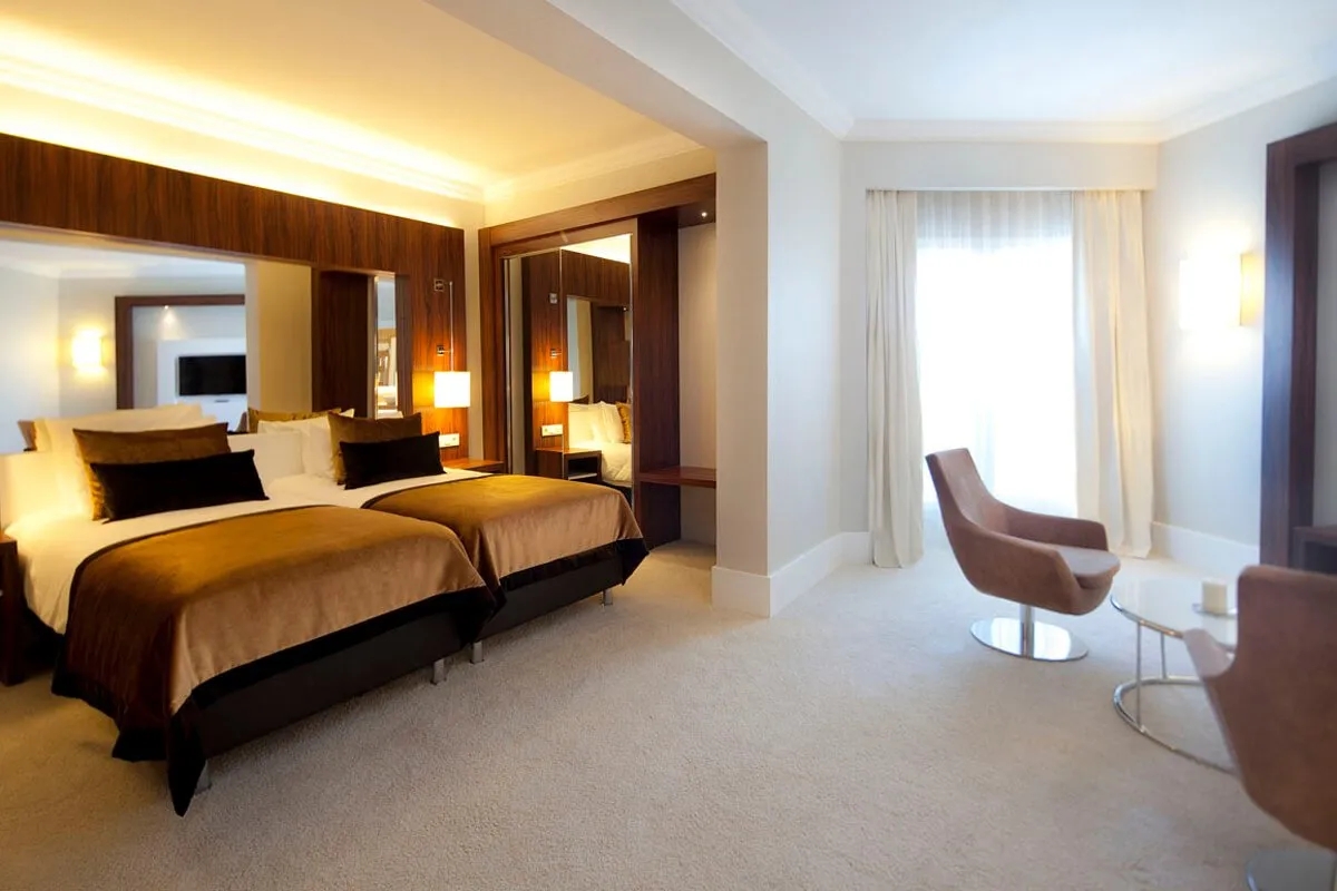 Penthouse Suite