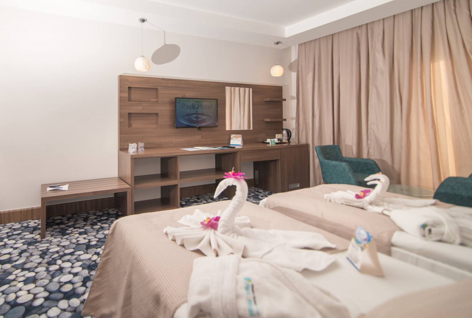 Sandıklı Termal Park Hotel Standart Balkonlu Oda Resimleri