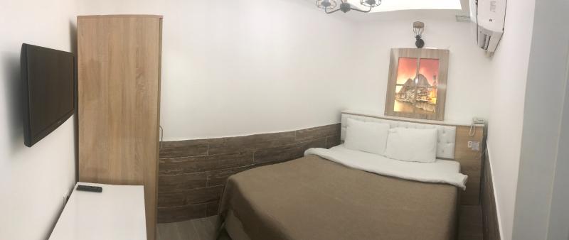 Economy Room
