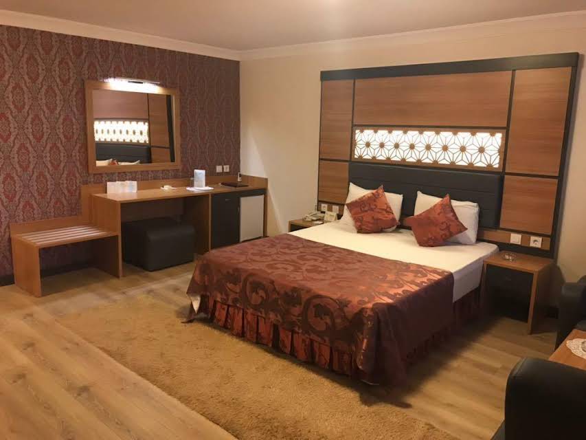 Ulaşan Hotel Gölbaşı Suit Room Resimleri