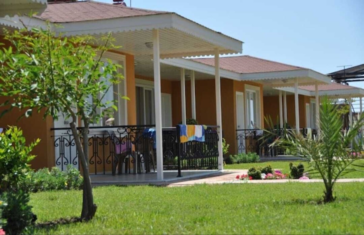 Mediterranean Breeze Hotel Standart Bahçe Manzaralı Oda Resimleri