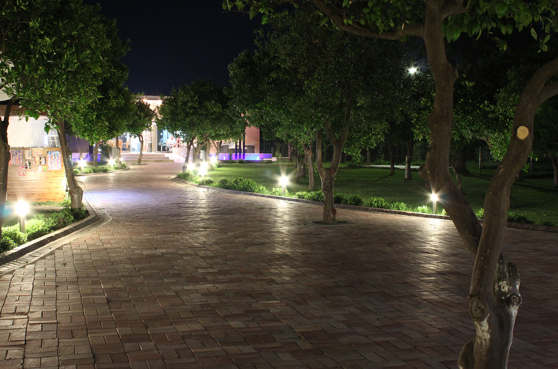 Monna Roza Garden Resort Hotel