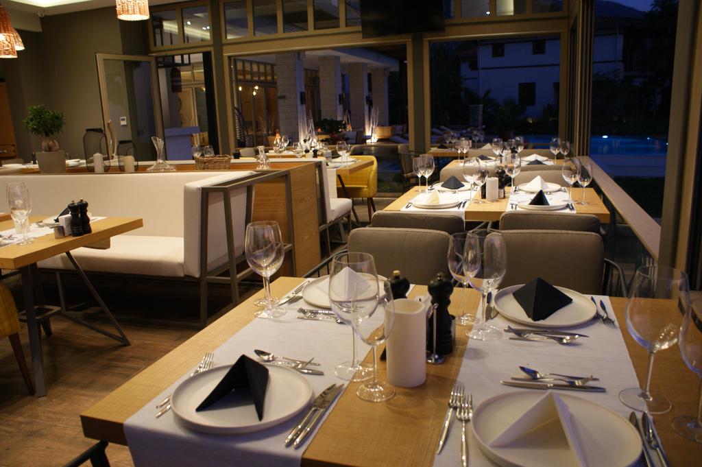 Melanippe Relaxing Hotel