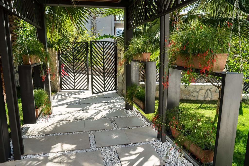 Melanippe Relaxing Hotel