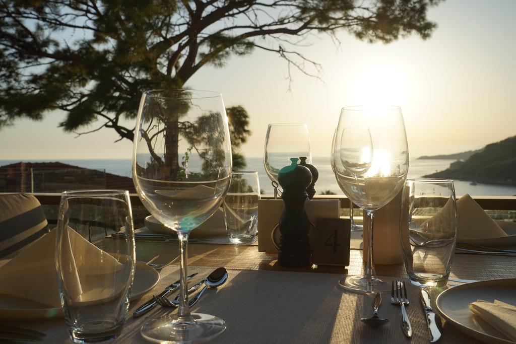 Melanippe Relaxing Hotel