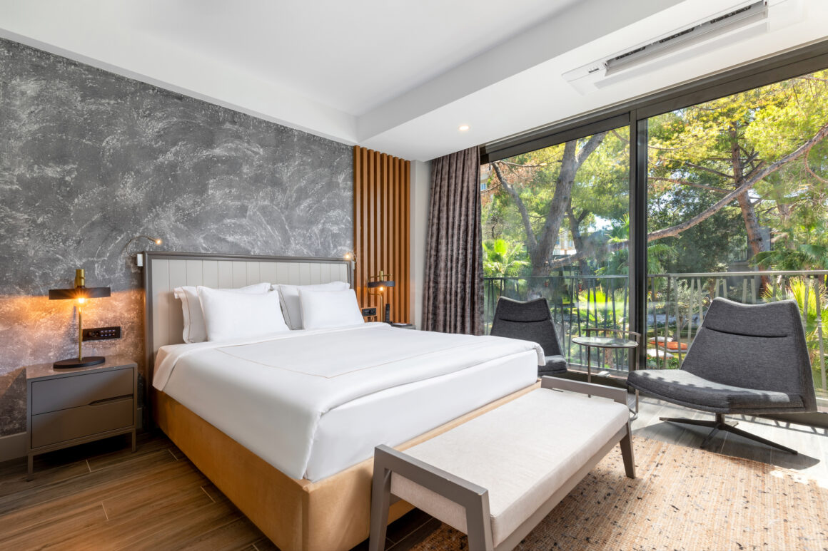 Unique Life Style Hotel Geniş Deluxe Oda Bahçe Fransız Balkonlu Resimleri