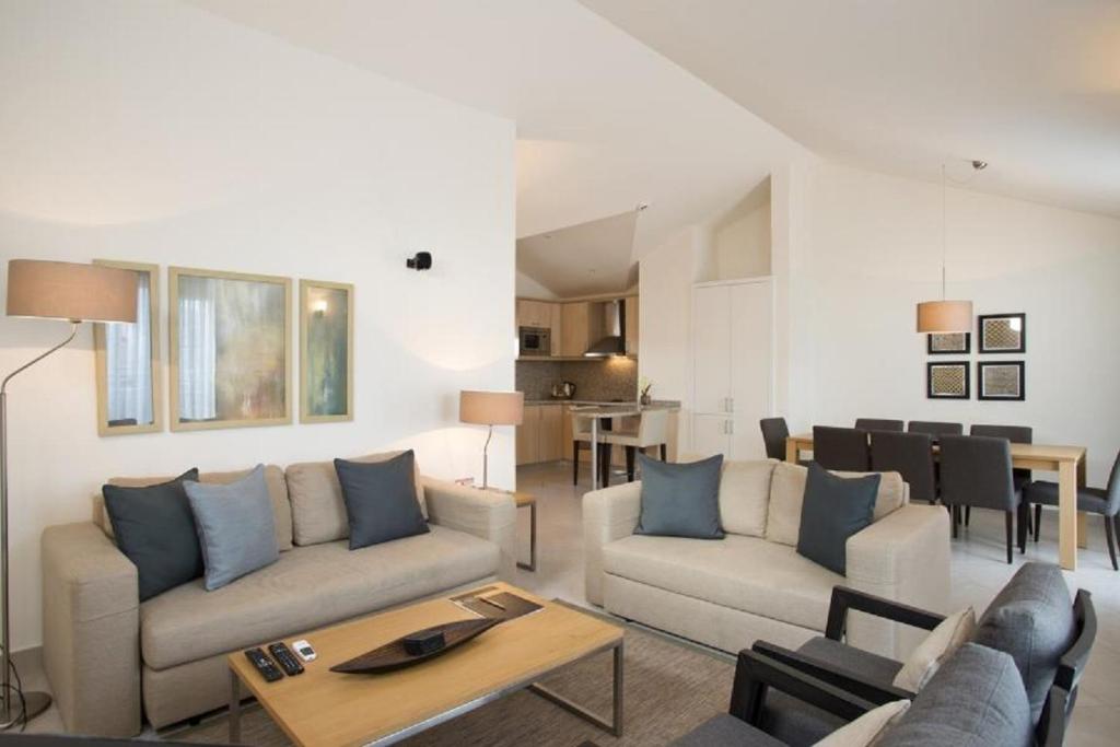 CLC Kuşadası Golf & Spa Resort Aile Odası Resimleri