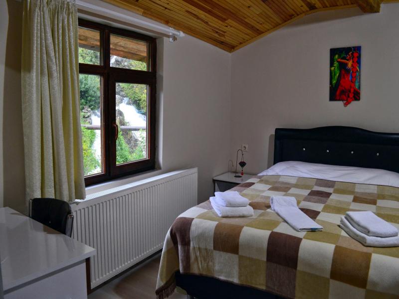 Küre Dağ Evi Standart Çift Kişilik Oda Resimleri