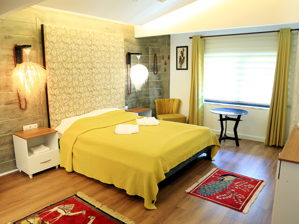 Atroa Butik Otel Bali Odası Resimleri