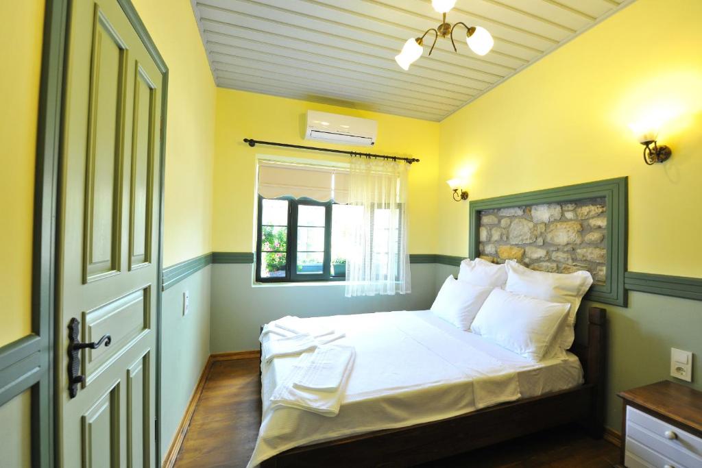 Petrino Gökçeada Hotel & Kitchen Standart Oda Resimleri