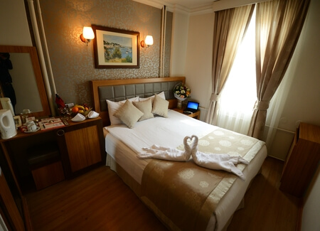 Anzac Hotel Standart Çift Kişilik Oda Resimleri