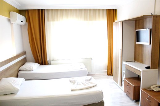 Grand Ece Hotel Standart Çift Kişilik Ayrı Yataklı Oda Resimleri