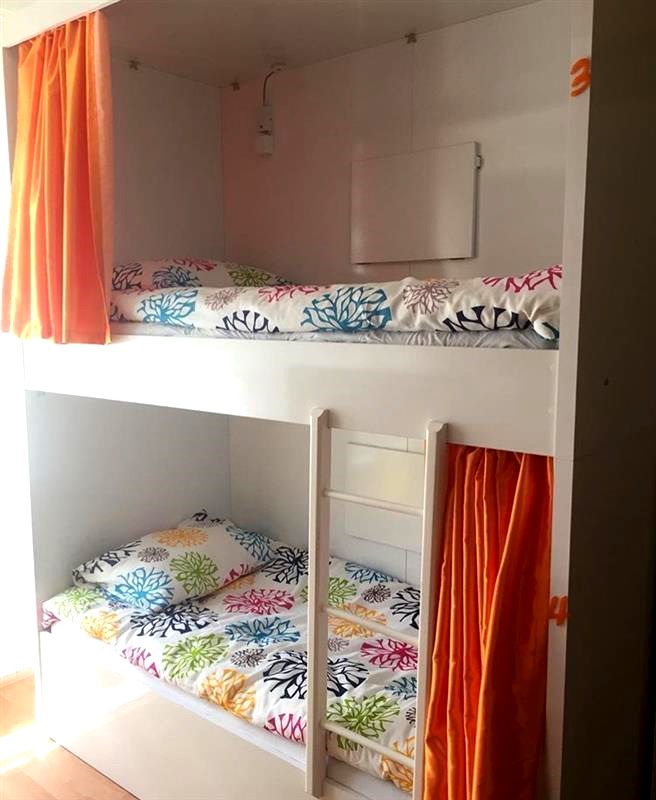 Deeps Hostel Eskişehir Ortak Banyolu 6 Kişilik Oda Resimleri