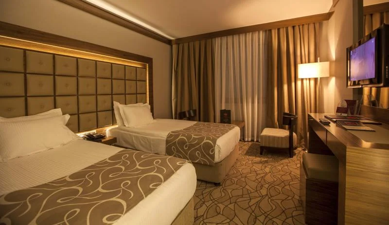 Grand Hotel Gaziantep Triple Oda - İptal Edilemez Resimleri
