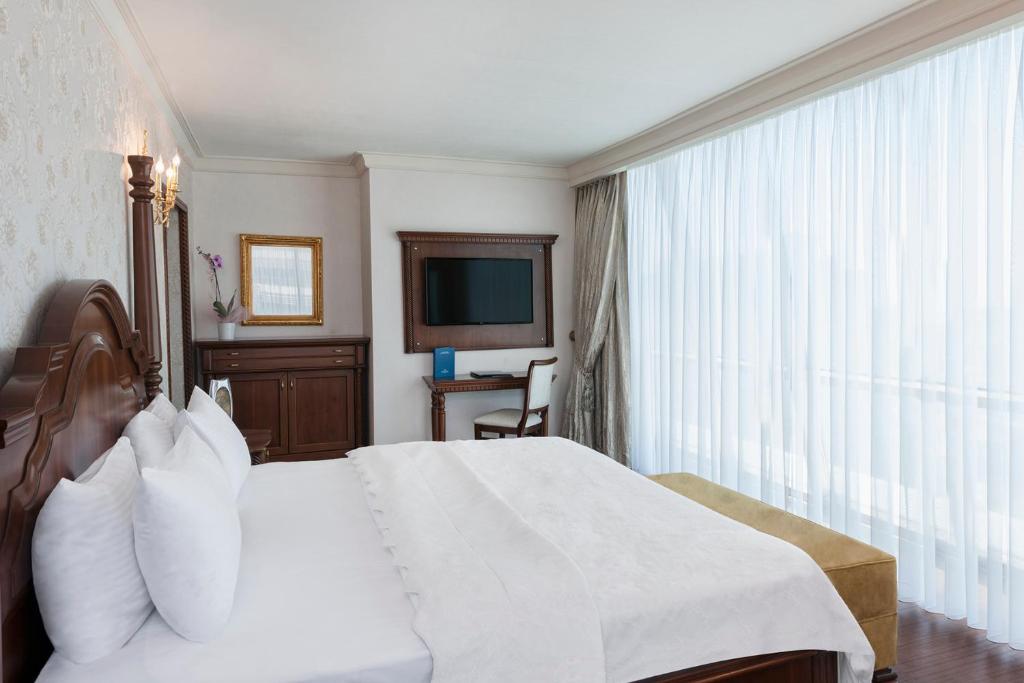 King Suite