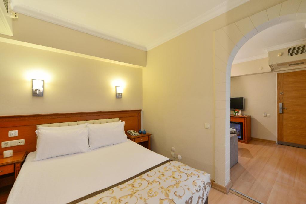 Prestige Hotel Old City Bağlantılı Oda Resimleri