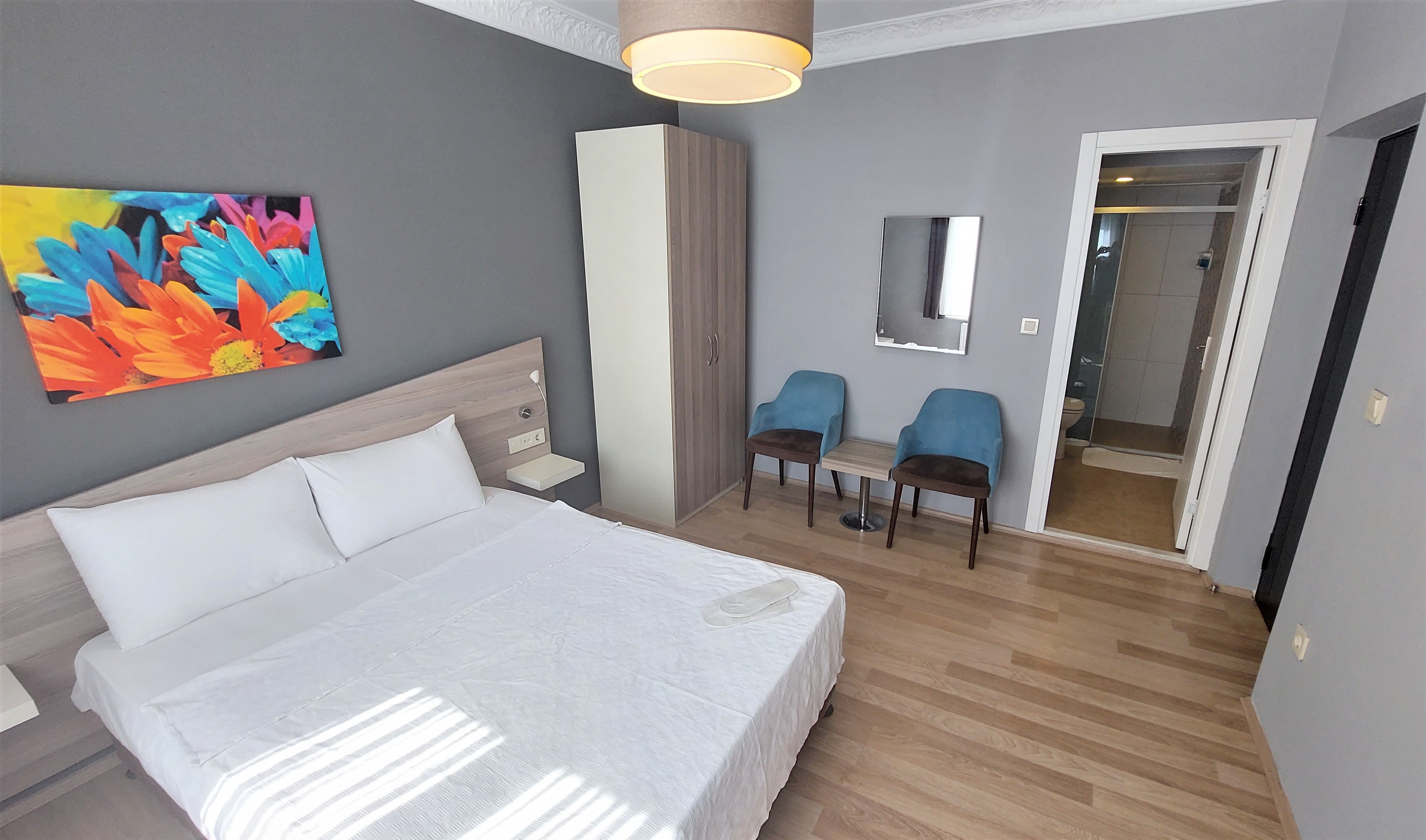 Armony City Hotel Kadıköy Balkonlu Suit Oda Resimleri