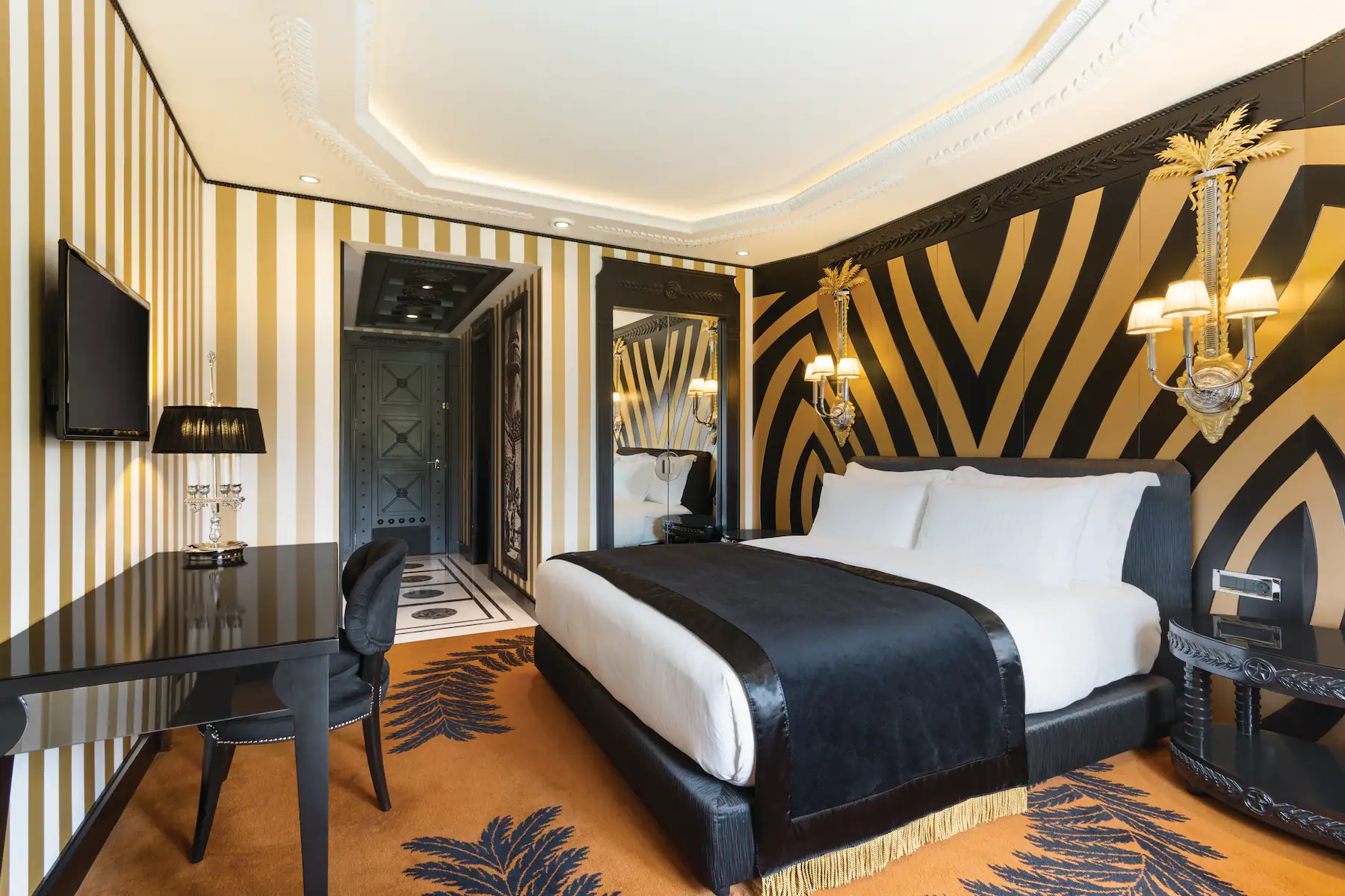 Deluxe Oda Marina Manzaralı 