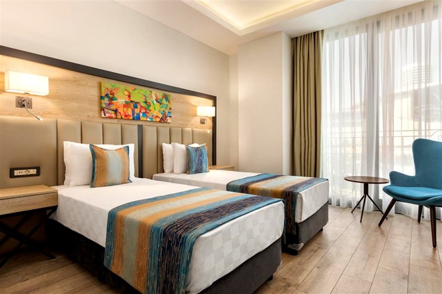 Ramada Encore by Wyndham İstanbul Basın Express Standart Oda Resimleri