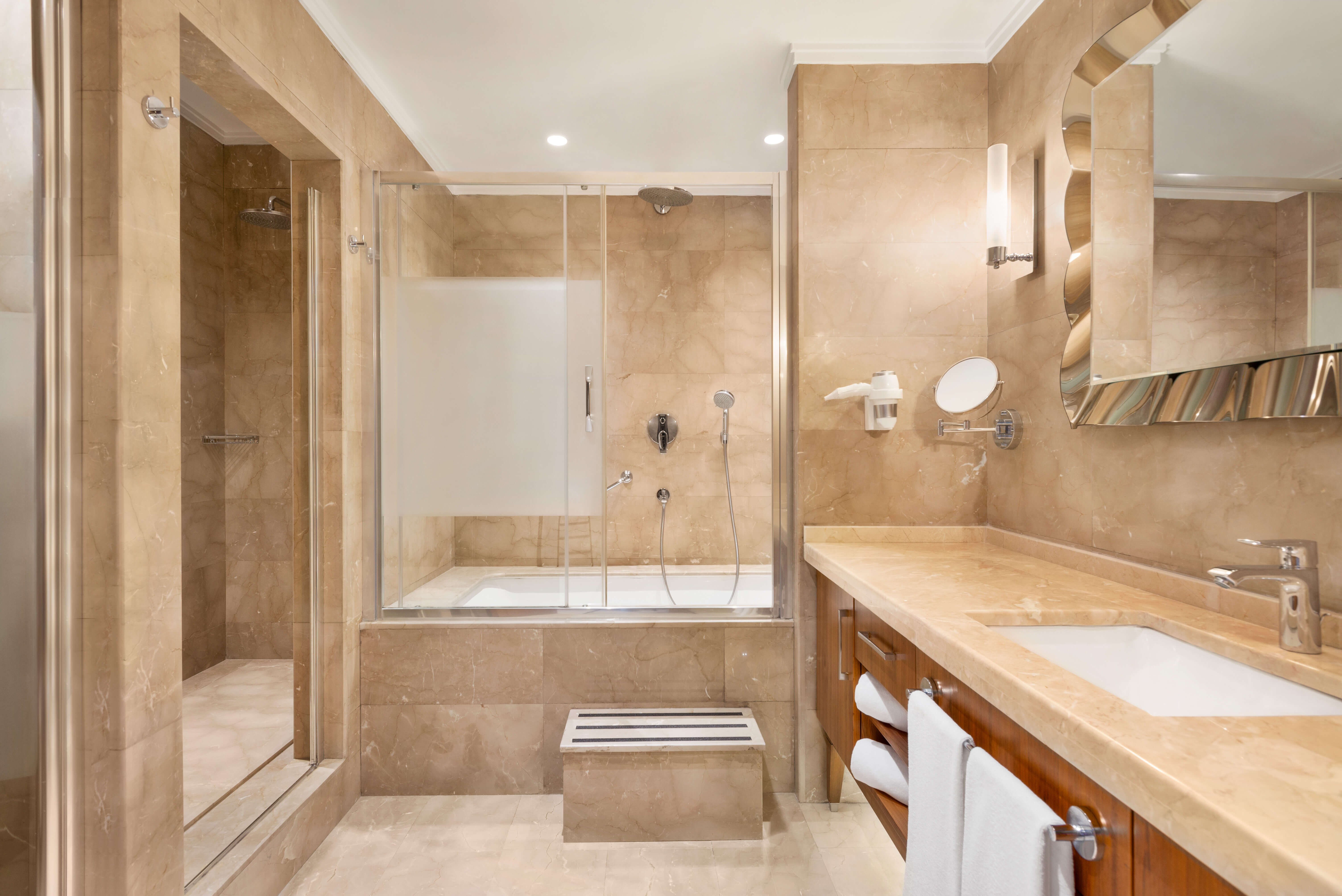 Days Hotel by Wyndham İstanbul Maltepe Family Room Resimleri