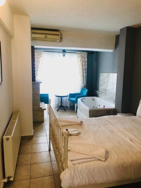 Ağva Temmuz Otel Jakuzili Şömineli Deluxe Oda - İptal Edilemez Resimleri