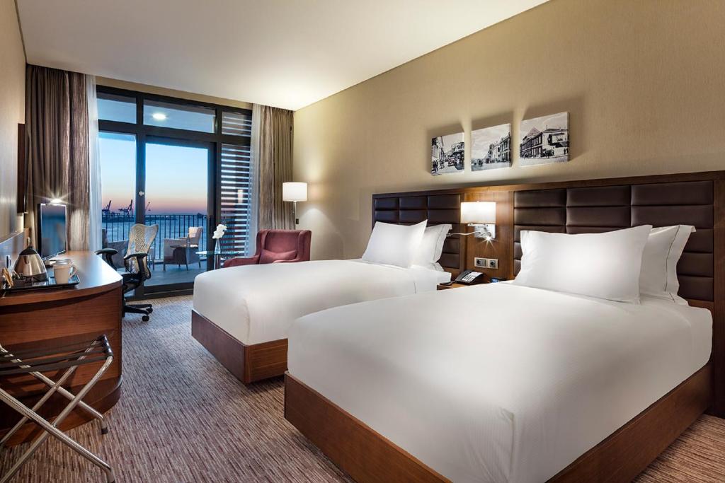 Hilton Garden Inn Standart Room With Sea View & Terrace