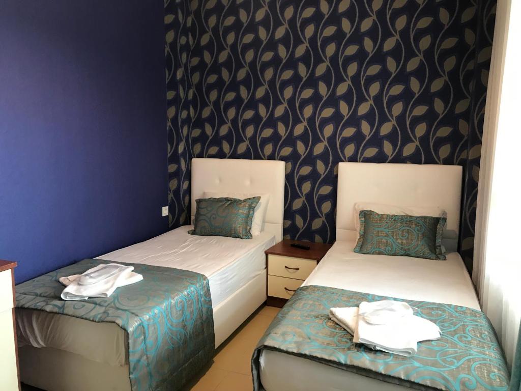 Tayfun Otel Mordo?an İki Kişilik Deniz Manzaralı Apart Oda Resimleri
