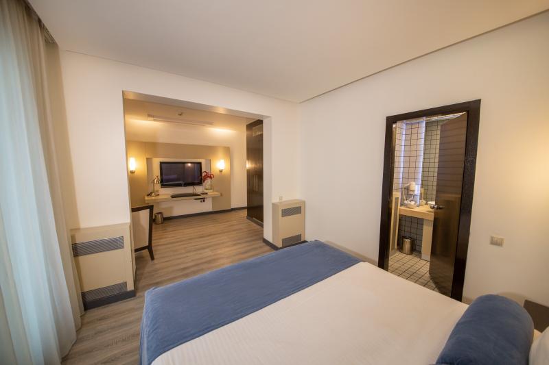 My Hotel Alsancak Junior Suit Resimleri