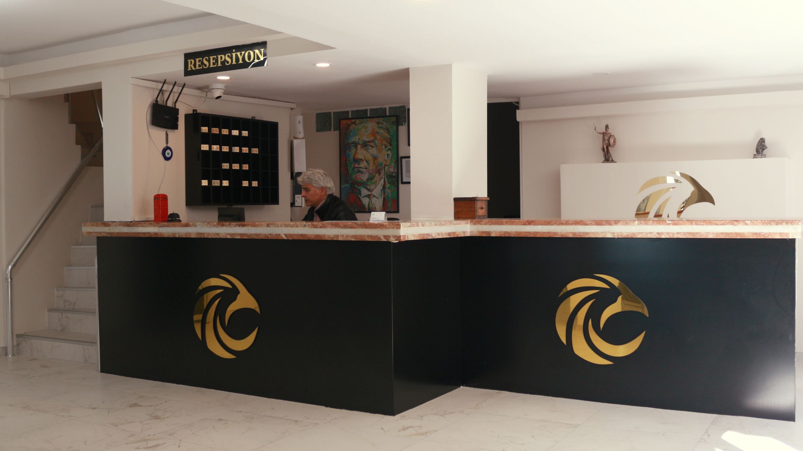 Aquila Beach Hotel