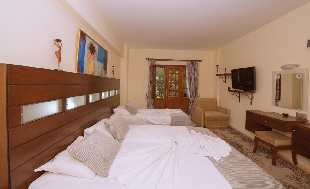 Villa Daffodil Hotel İptal Edilemez Standart Triple Room Resimleri