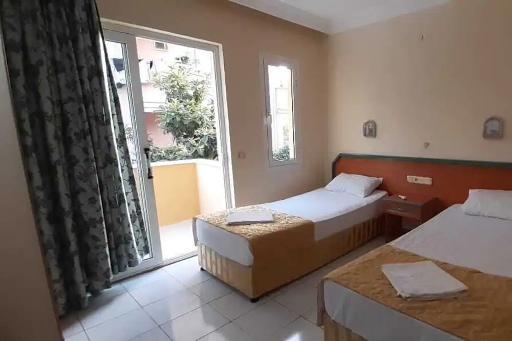 Gökkuşağı Apart Otel Standart Oda Resimleri