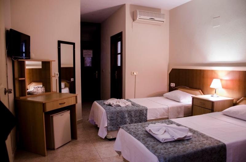 Yaprak Hotel İptal Edilemez Standart Tek/Çift Kişilik Oda (Twin Yatak) Resimleri
