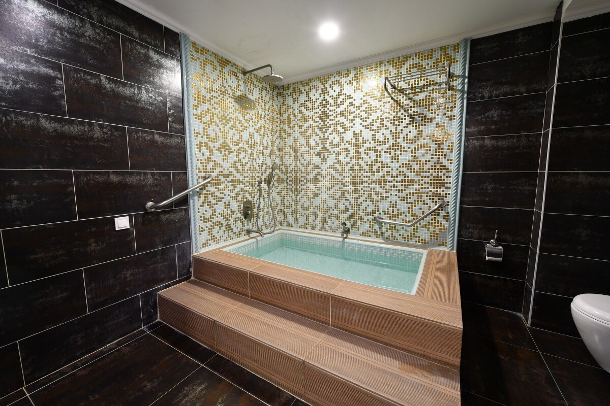 Taraklı Termal Suit