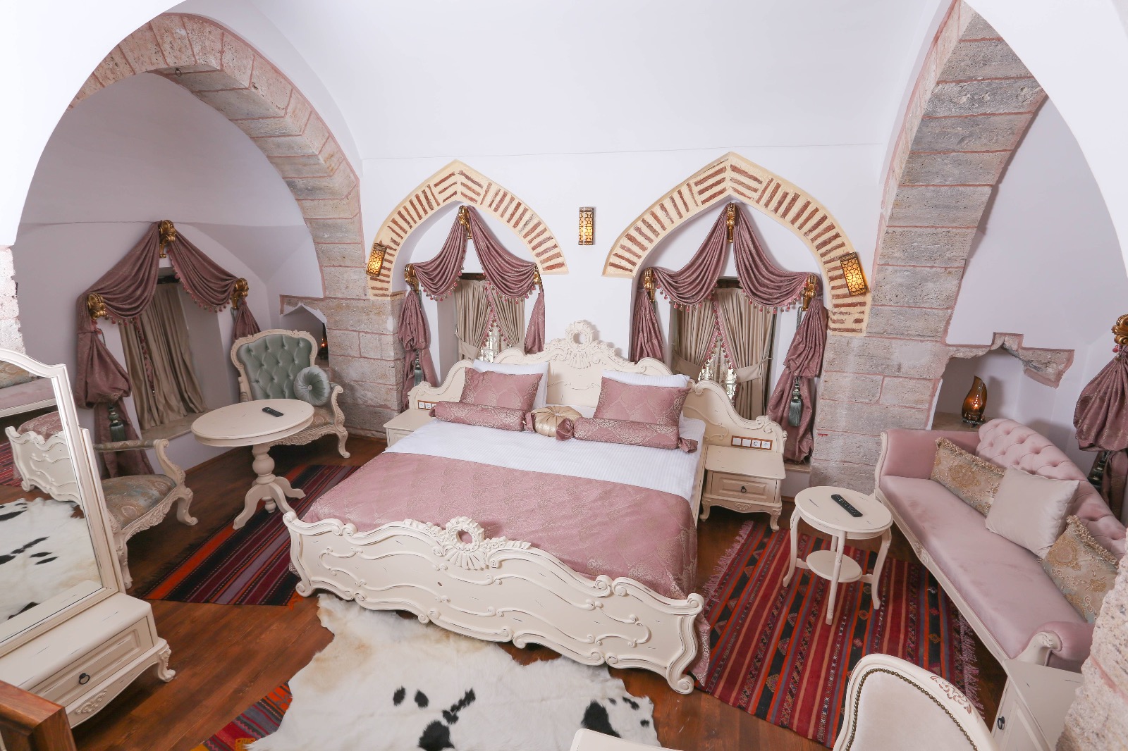 Behrampaşa Otel İPTAL EDİLEMEZ SULTAN ODASI Resimleri